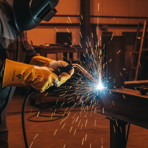 Professional MIG Welding Glove (TF120) thumbnail 4